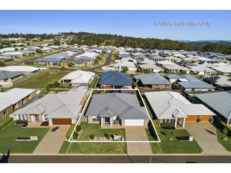 8 Meares Street, Kearneys Spring QLD 4350