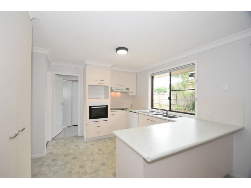 4 Radiata Court, Darling Heights QLD 4350