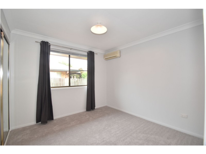 4 Radiata Court, Darling Heights QLD 4350