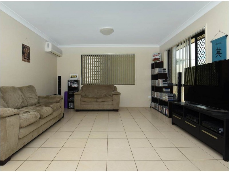 1/16 Village Court, Glenvale QLD 4350