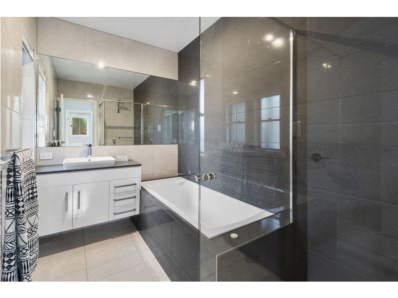 3/173A South Street, South Toowoomba QLD 4350
