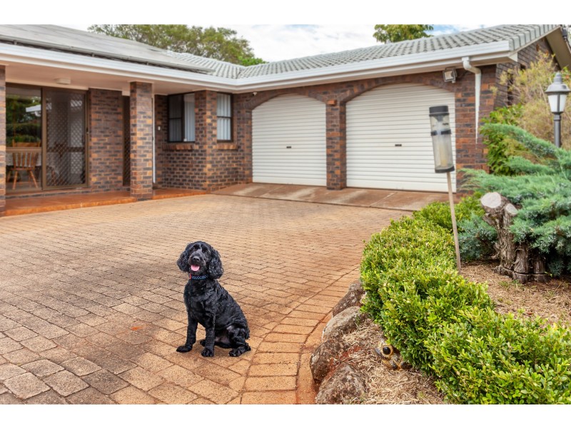 394 Stenner Street, Kearneys Spring QLD 4350