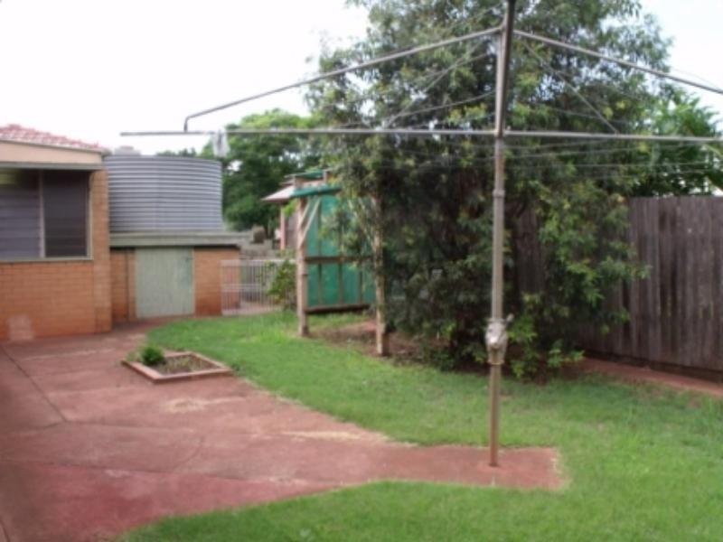 2A Phyllis Street, Harristown QLD 4350