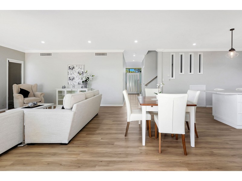 87A Mackenzie Street, Mount Lofty QLD 4350