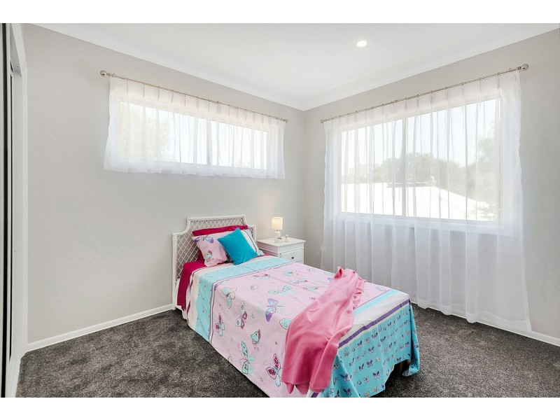 87A Mackenzie Street, Mount Lofty QLD 4350