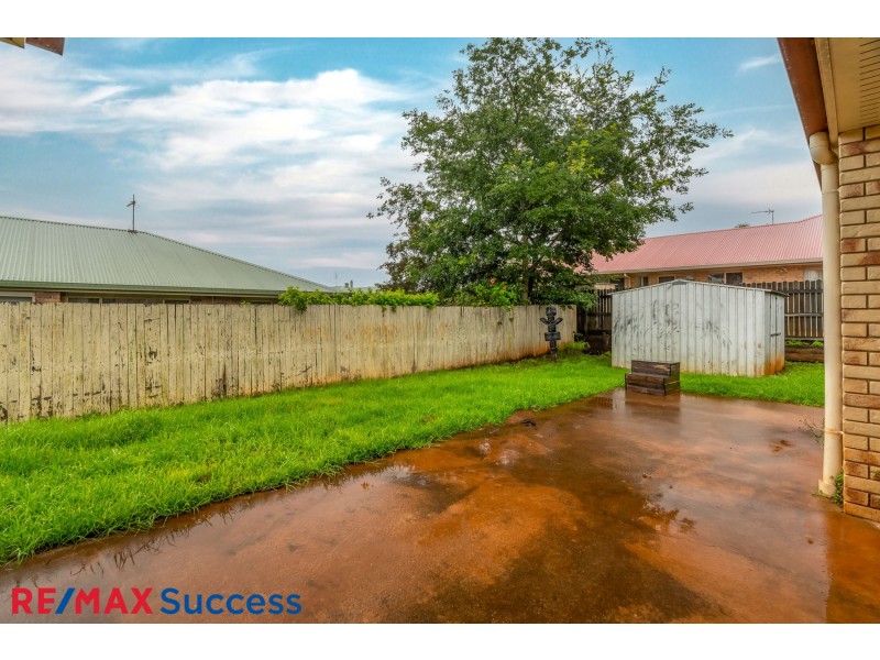15 Shamrock Court, Middle Ridge QLD 4350