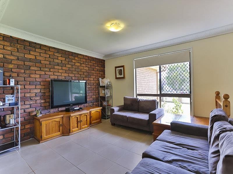 90 McDougall  St, Wilsonton QLD 4350