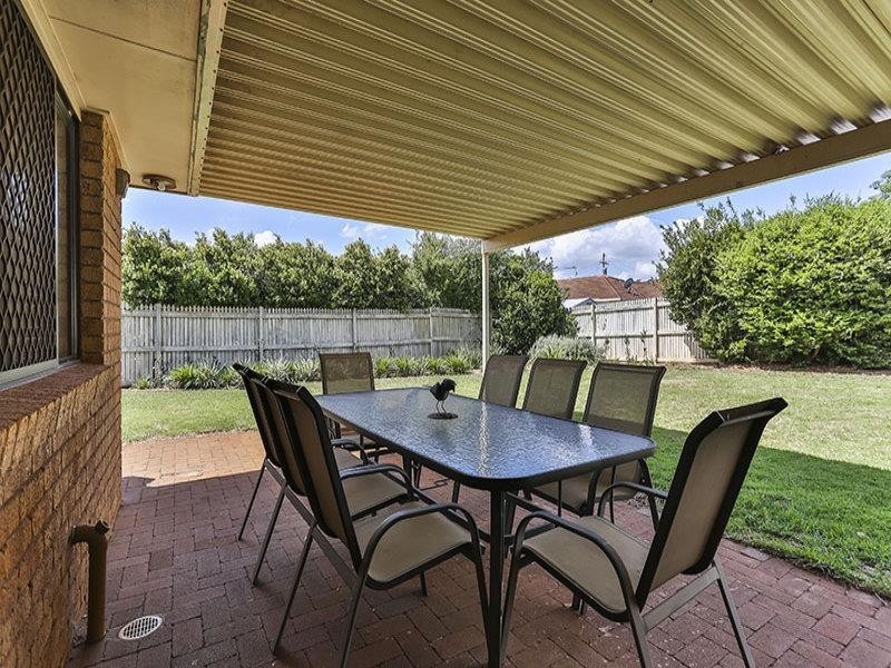 90 McDougall  St, Wilsonton QLD 4350