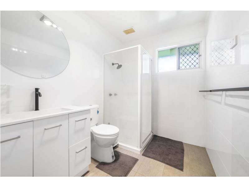 33 Richmond Drive, Wilsonton QLD 4350