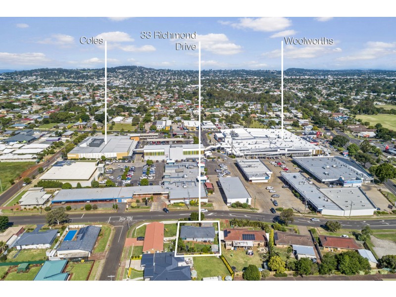 33 Richmond Drive, Wilsonton QLD 4350