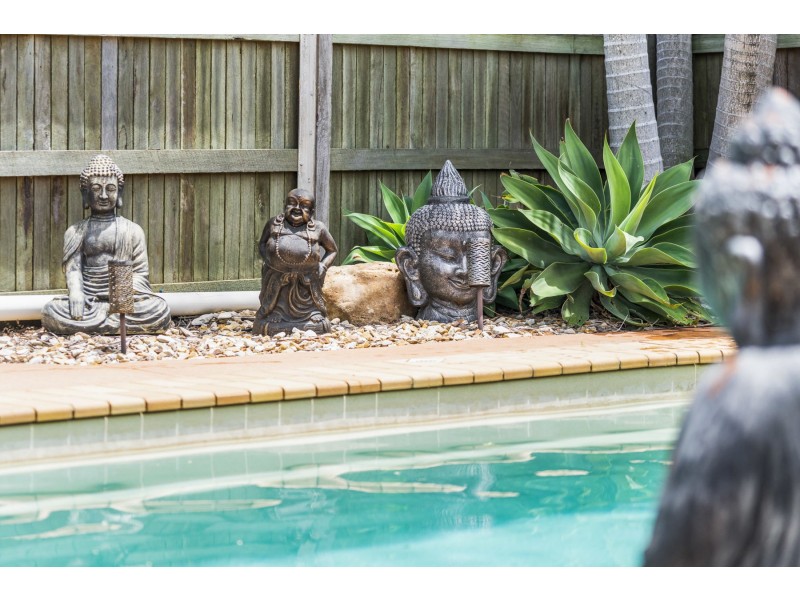 4 Roser Court, Withcott QLD 4352