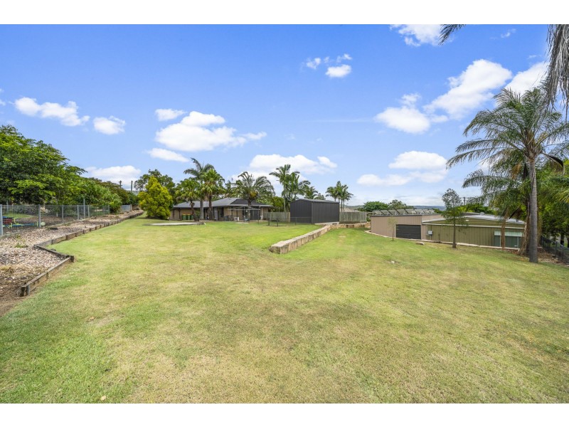 4 Roser Court, Withcott QLD 4352