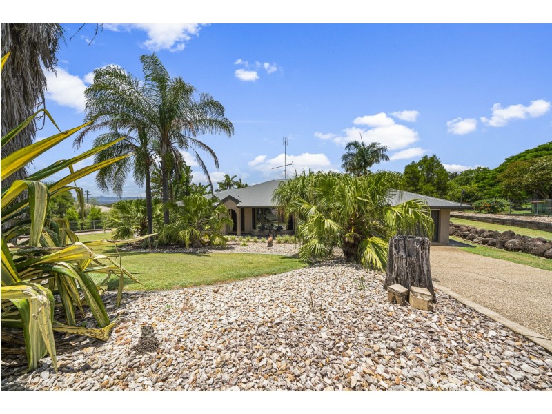 4 Roser Court, Withcott QLD 4352