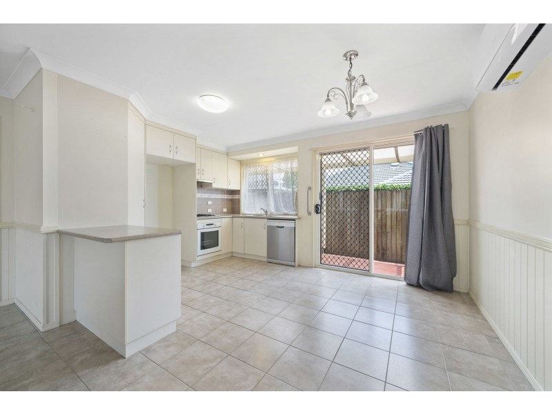 4/2A Jackson Street, Centenary Heights QLD 4350