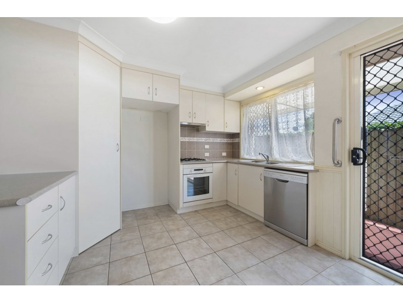 4/2A Jackson Street, Centenary Heights QLD 4350