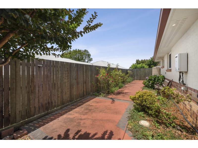 4/2A Jackson Street, Centenary Heights QLD 4350