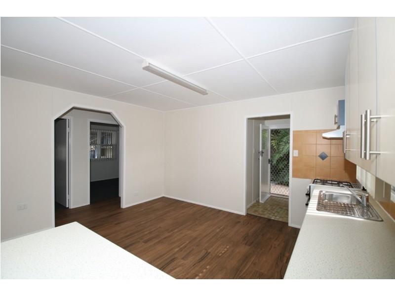 5 Greyfriars Street, Rockville QLD 4350