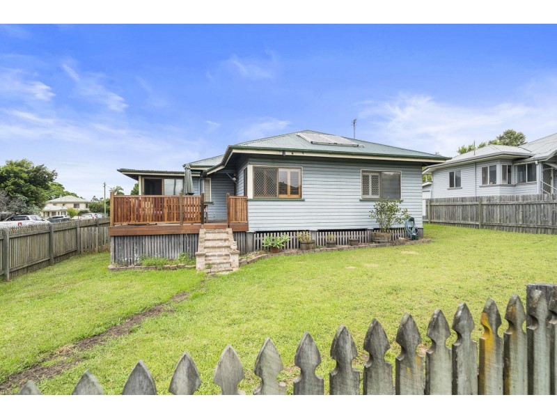 2 Sheehan Street, South Toowoomba QLD 4350