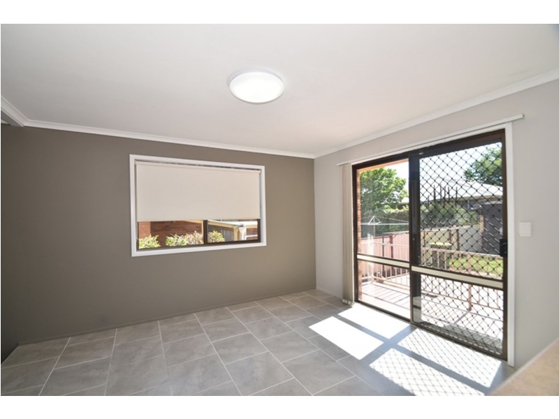 824 Ruthven Street, Kearneys Spring QLD 4350