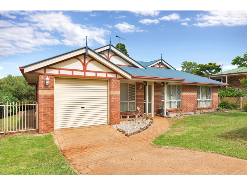 11 Elizabeth Kenny Court, Harristown QLD 4350