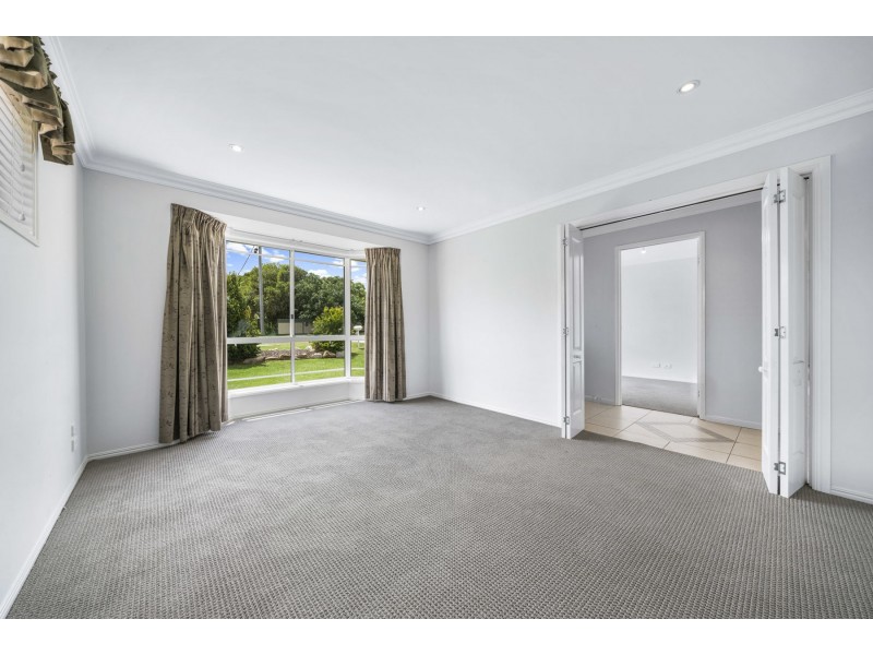 12 Sinclair Street, Wyreema QLD 4352