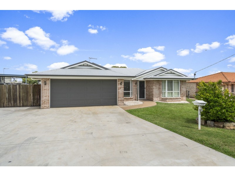 12 Sinclair Street, Wyreema QLD 4352