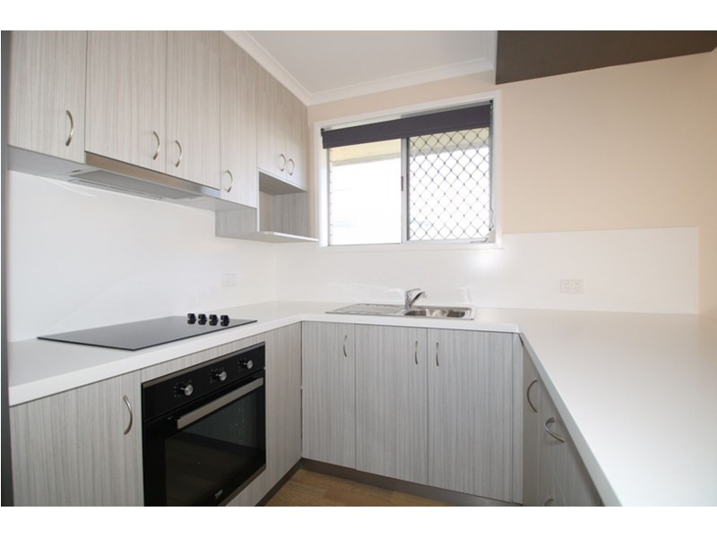 2/16 Behland  Street, Kearneys Spring QLD 4350