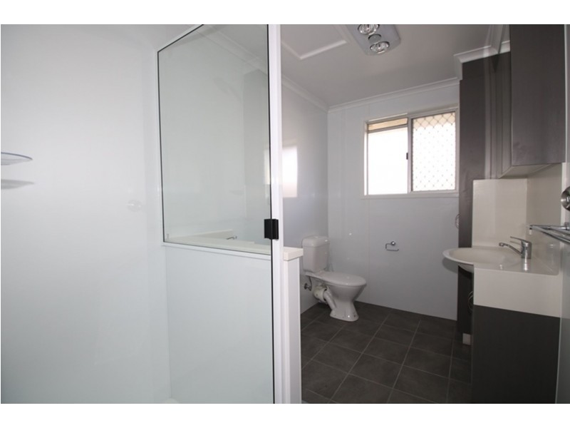 2/16 Behland  Street, Kearneys Spring QLD 4350