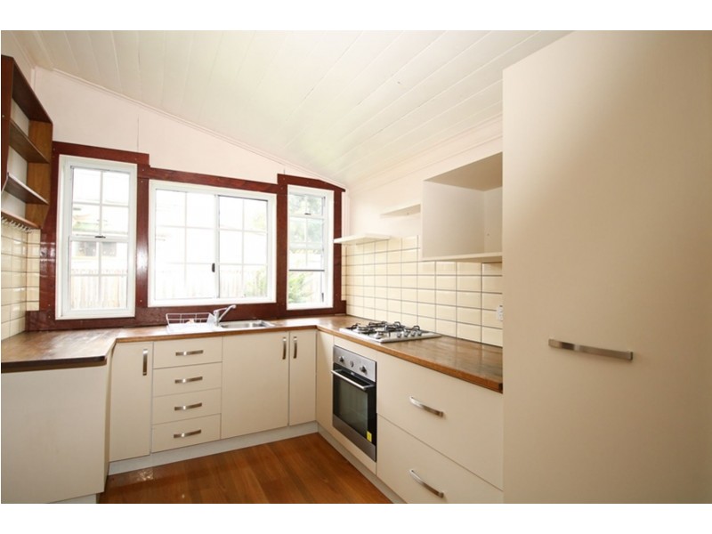 45 West Street, Newtown QLD 4350