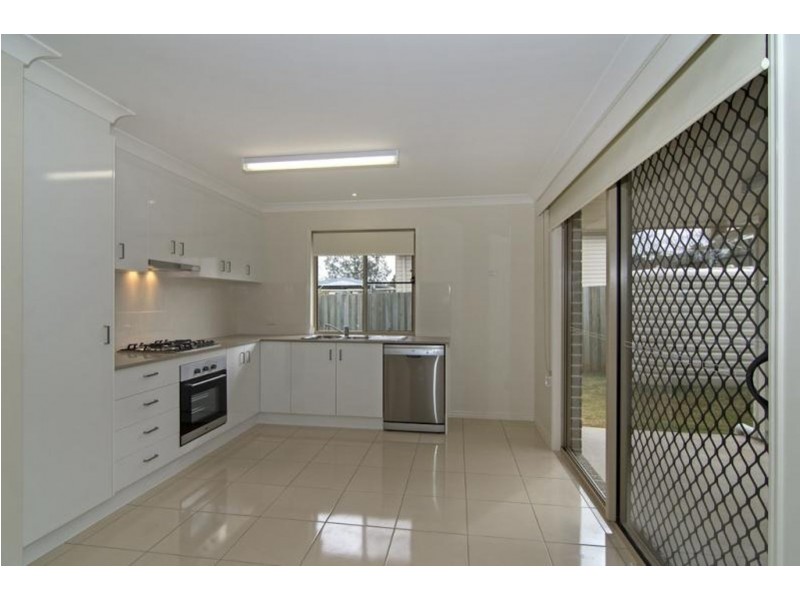 1/82b Long Street, Rangeville QLD 4350
