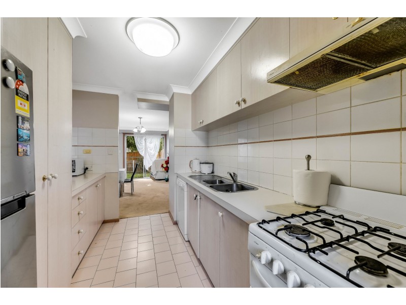 4/9 Danica Court, Kearneys Spring QLD 4350