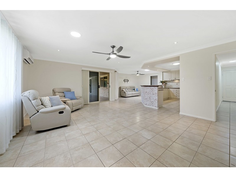 5 Corella Street, Meringandan West QLD 4352