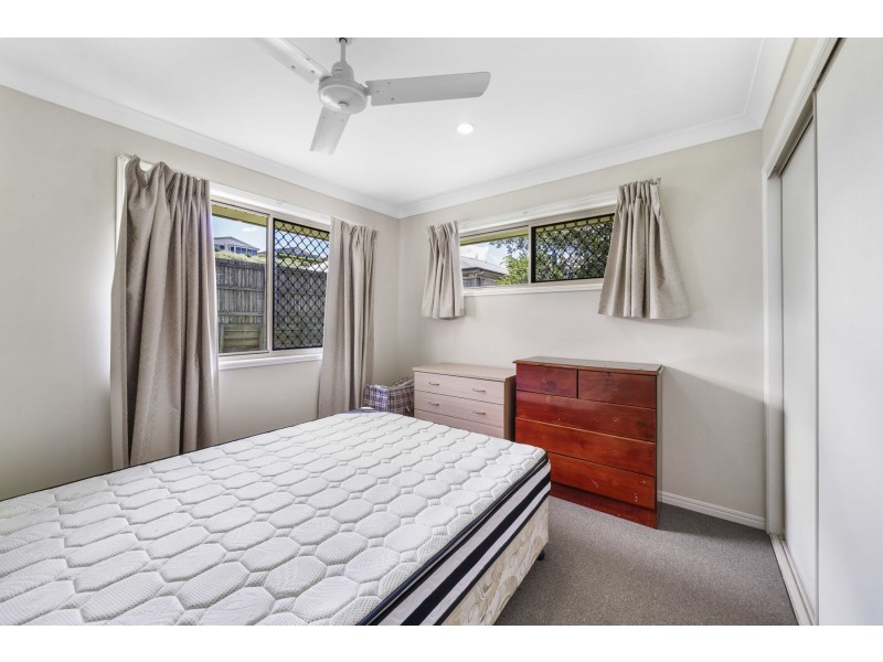 91-93 Hogg Street, Cranley QLD 4350
