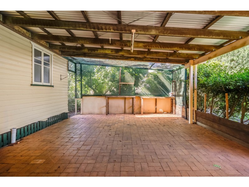 2 Parkinson Street, South Toowoomba QLD 4350