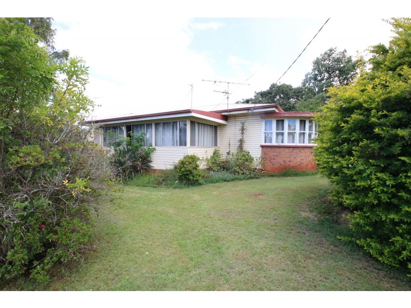 132 Long Street, South Toowoomba QLD 4350