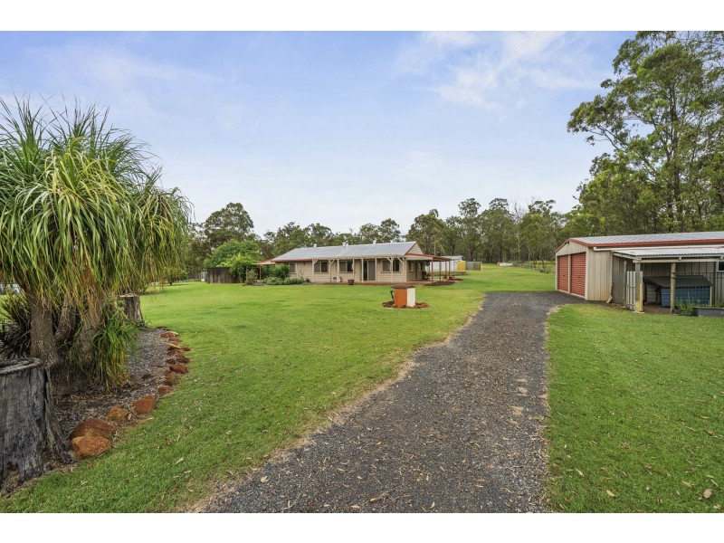 745 Murphys Creek Road, Upper Lockyer QLD 4352