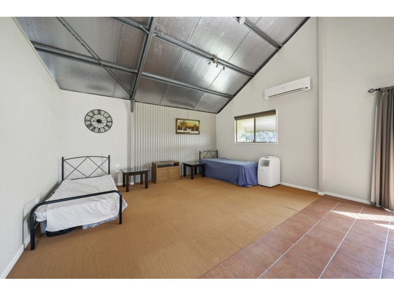 745 Murphys Creek Road, Upper Lockyer QLD 4352