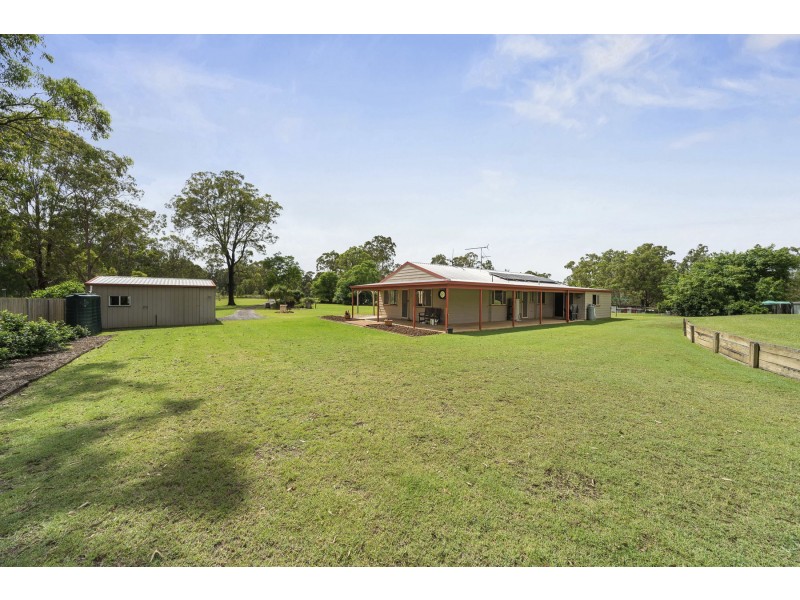 745 Murphys Creek Road, Upper Lockyer QLD 4352