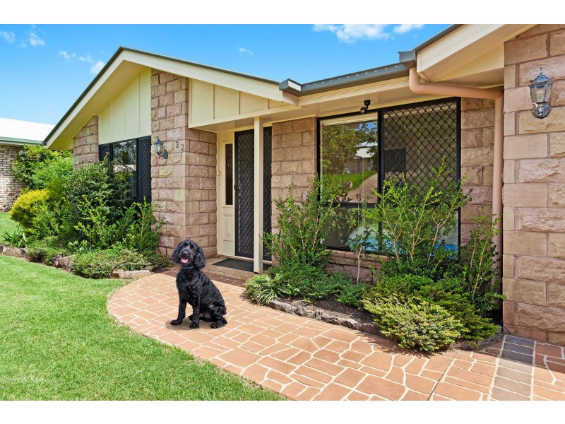 22 Catalina Drive, Wilsonton QLD 4350