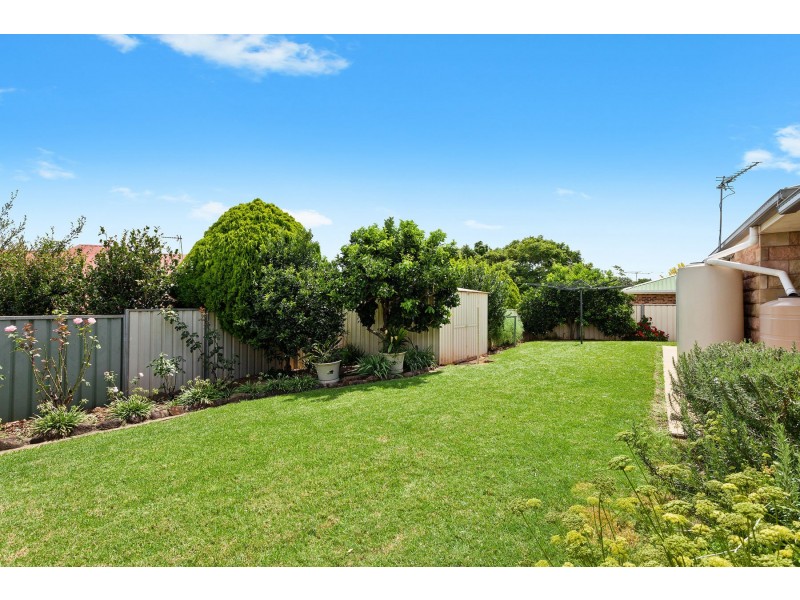 22 Catalina Drive, Wilsonton QLD 4350