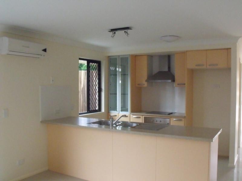 1/7 O’Brien  St, Harlaxton QLD 4350