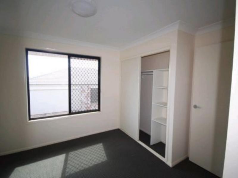 1/7 O’Brien  St, Harlaxton QLD 4350