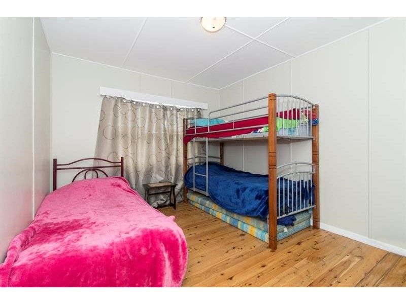 10 Teesdale Avenue, Newtown QLD 4350
