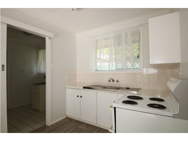 2/114 Curzon St, Rangeville QLD 4350