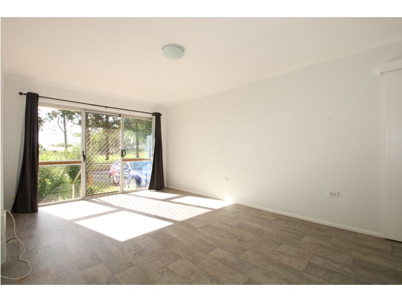 2/114 Curzon St, Rangeville QLD 4350