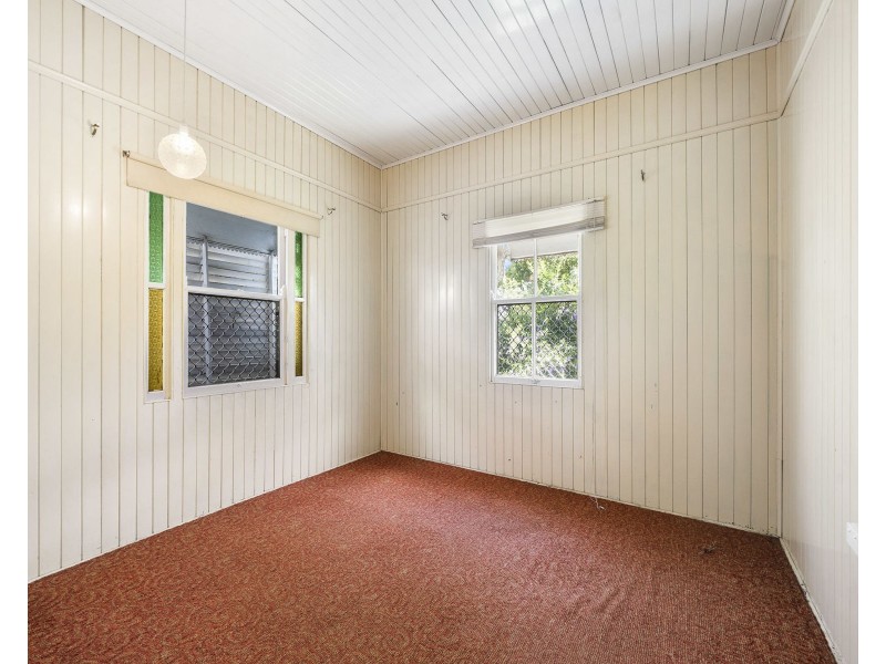 198 Ruthven Street, North Toowoomba QLD 4350