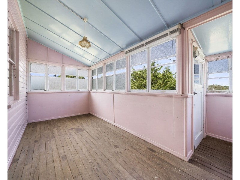 198 Ruthven Street, North Toowoomba QLD 4350