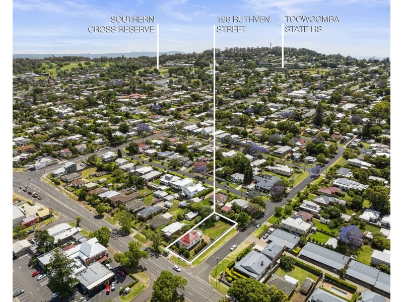 198 Ruthven Street, North Toowoomba QLD 4350