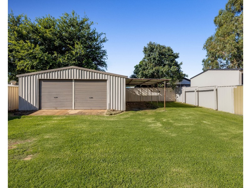 66 Taylor Street, Newtown QLD 4350