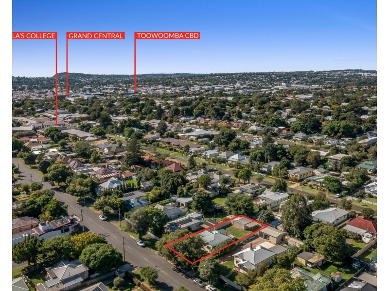 66 Taylor Street, Newtown QLD 4350